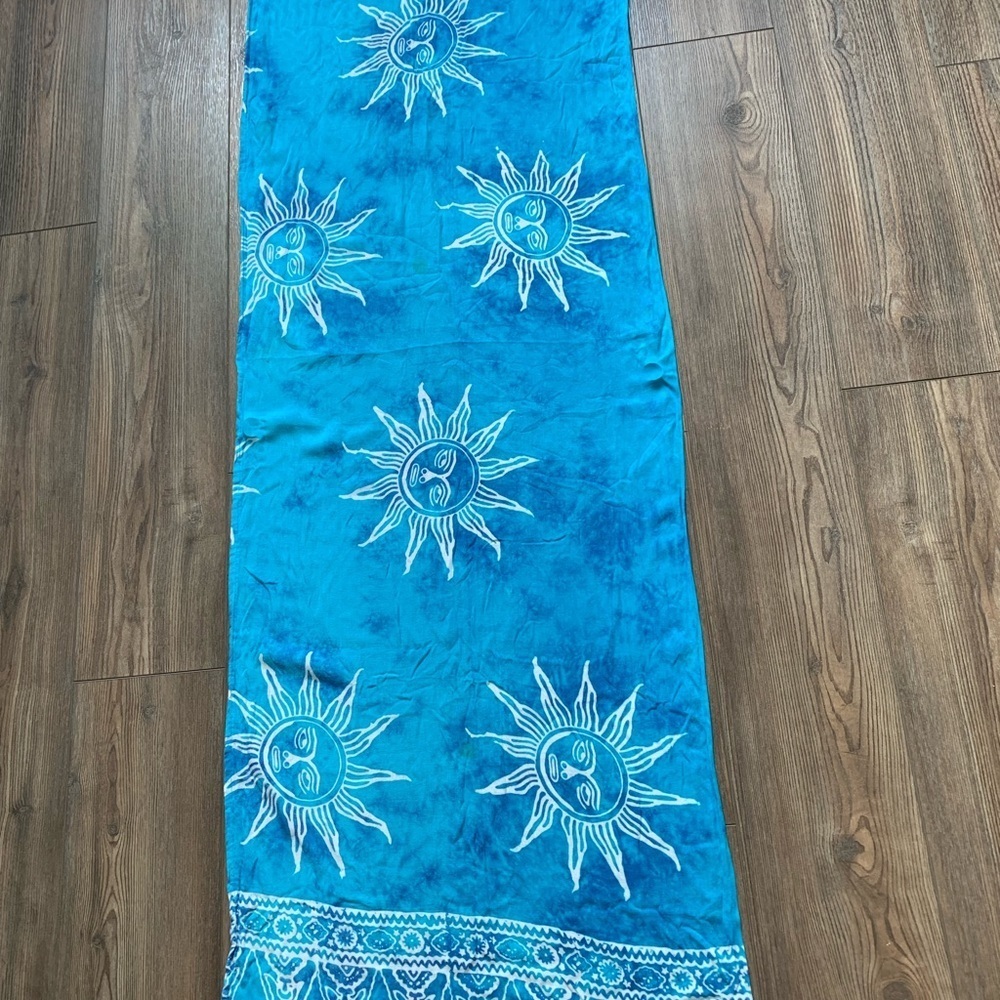 Scarf - Picture 3 of 9